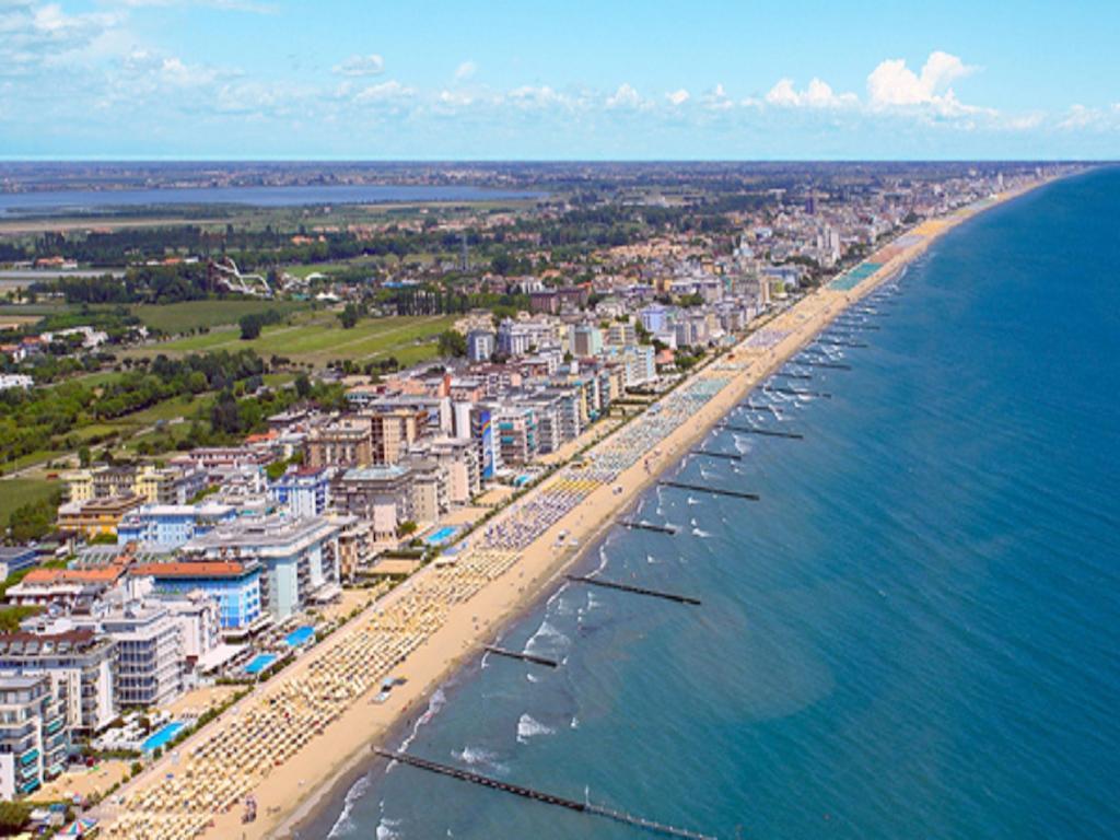 Hotel & Residence Al Mare Lido di Jesolo Pokoj fotografie